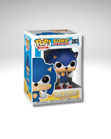 SONIC WITH RING VINYL FIGURE